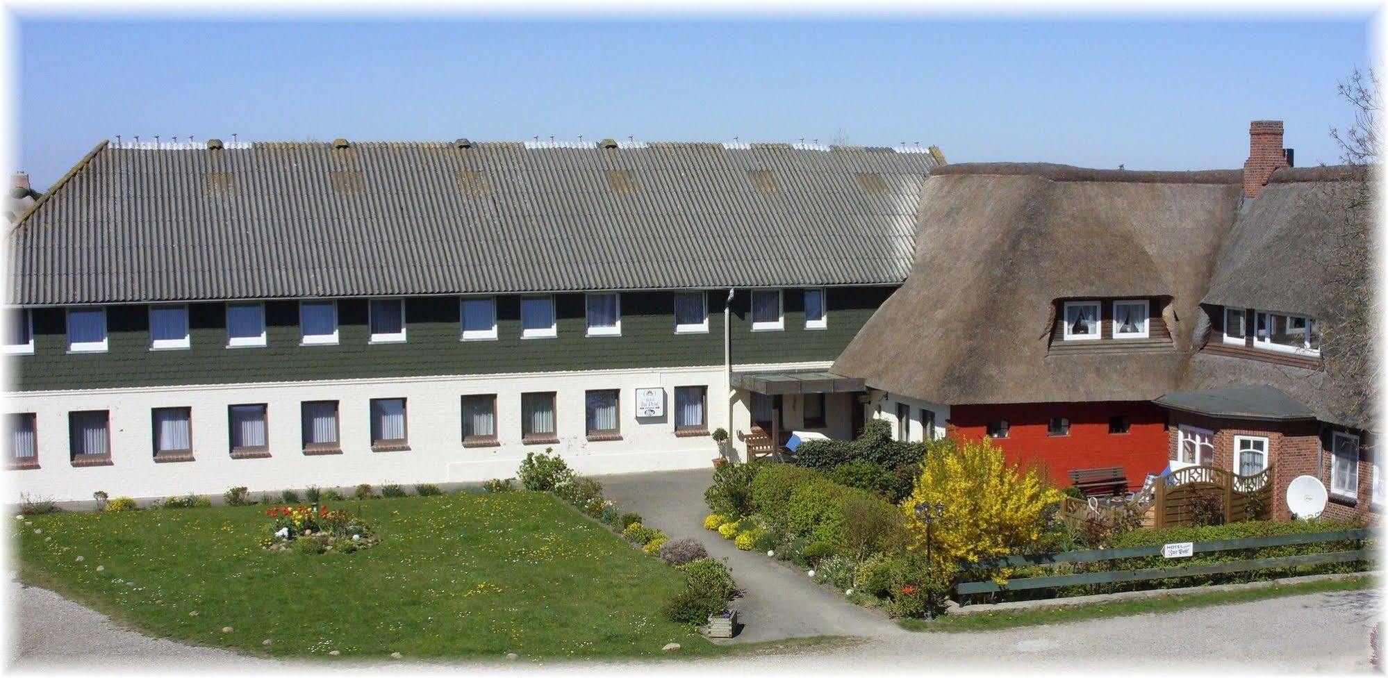 Ferienwohnungen Im Hotel Garni Zur Post Utersum Экстерьер фото